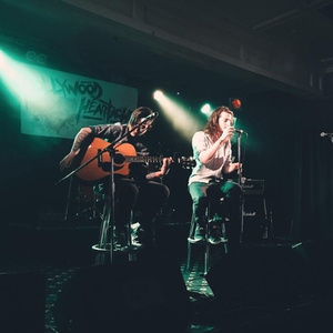 电子厂上班视频实拍
