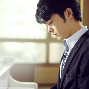 电子厂上班视频实拍
